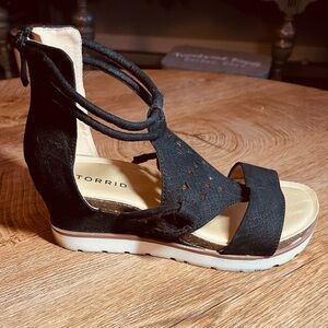 Torrid Black Gladiator Sandals with Cushioned Footbed Sz. 8.5 Wedge